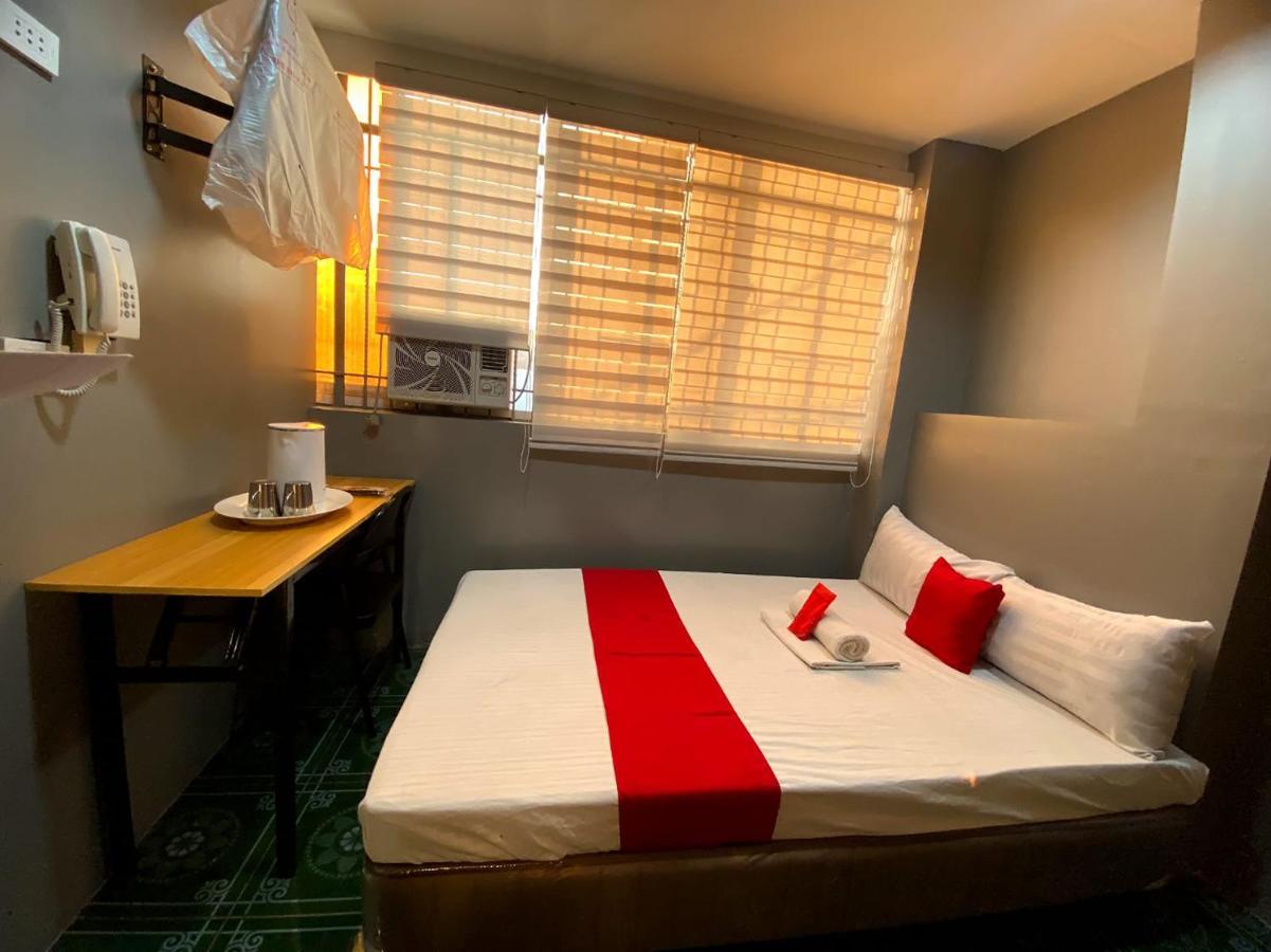 Oyo 104 Manila Venetian Hotel Εξωτερικό φωτογραφία