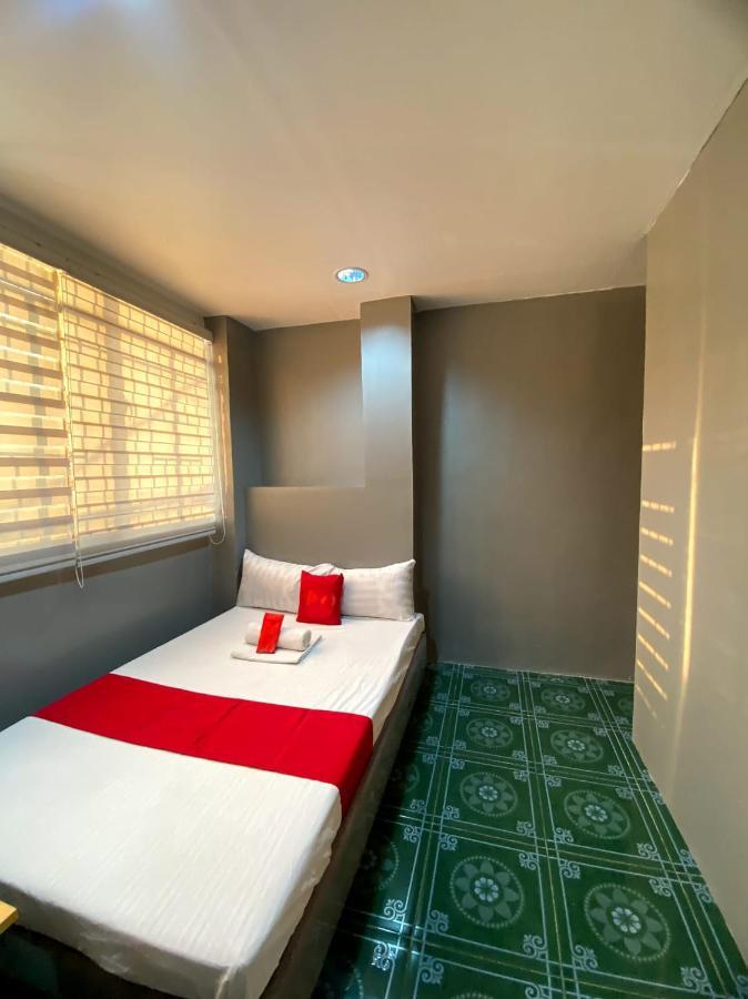 Oyo 104 Manila Venetian Hotel Εξωτερικό φωτογραφία