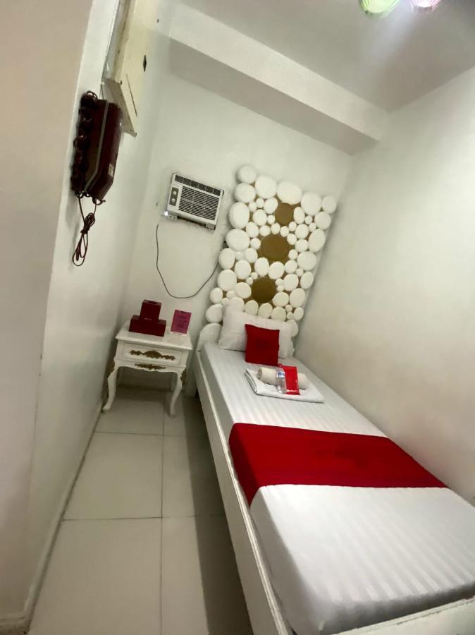 Oyo 104 Manila Venetian Hotel Εξωτερικό φωτογραφία