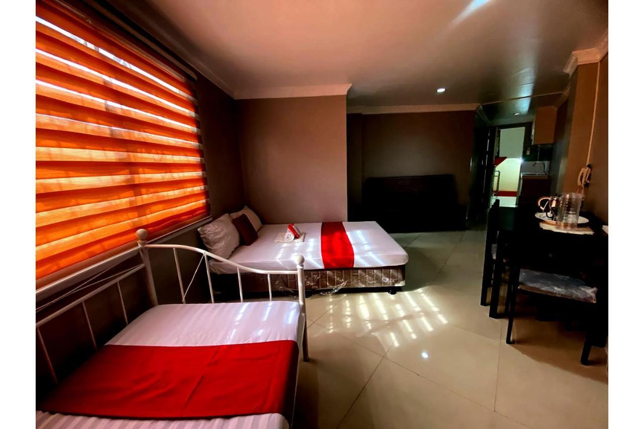 Oyo 104 Manila Venetian Hotel Εξωτερικό φωτογραφία
