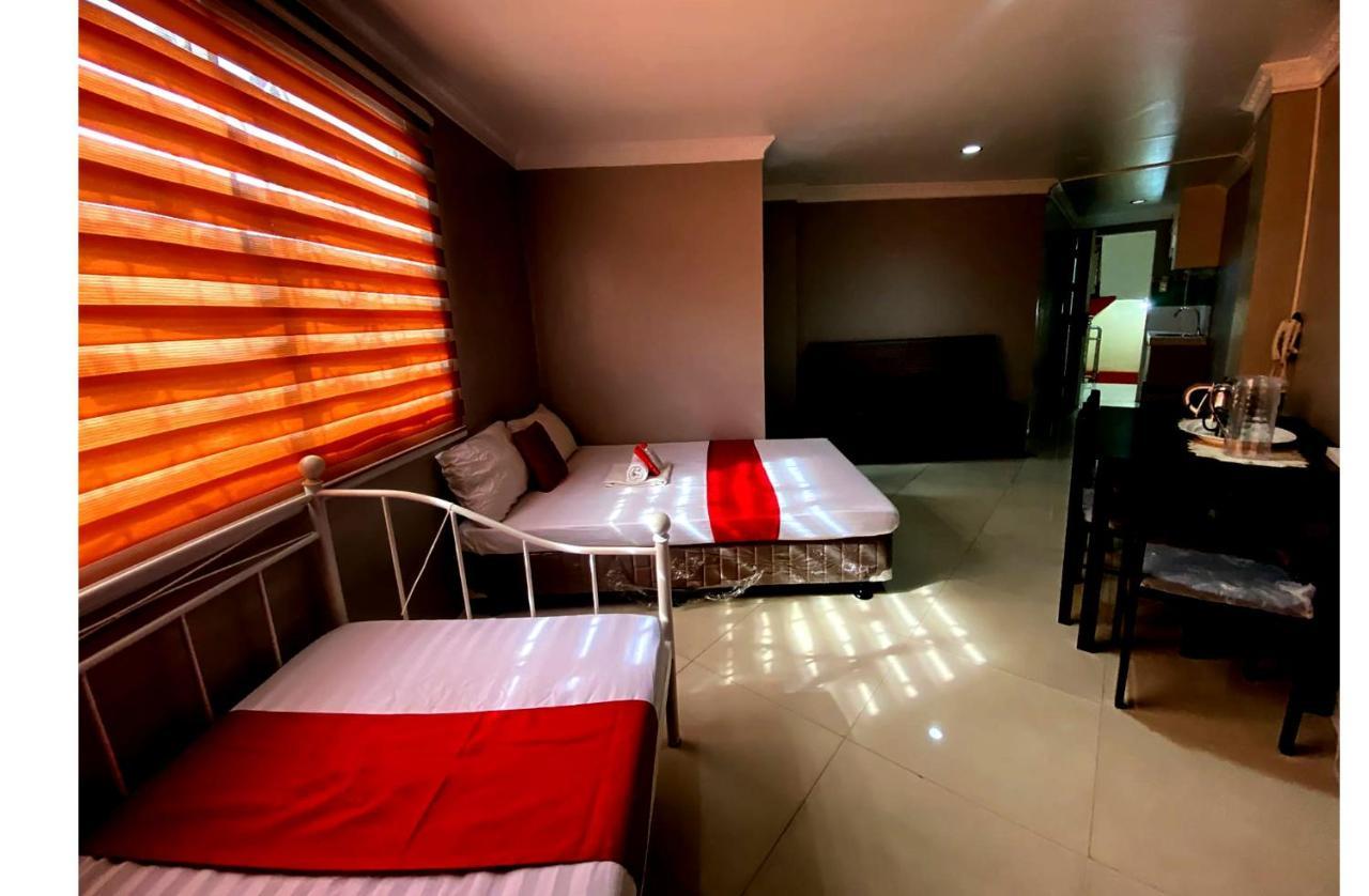 Oyo 104 Manila Venetian Hotel Εξωτερικό φωτογραφία